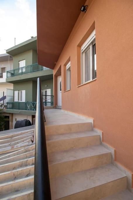 Family Home Next To City Hall Gazi Exterior photo